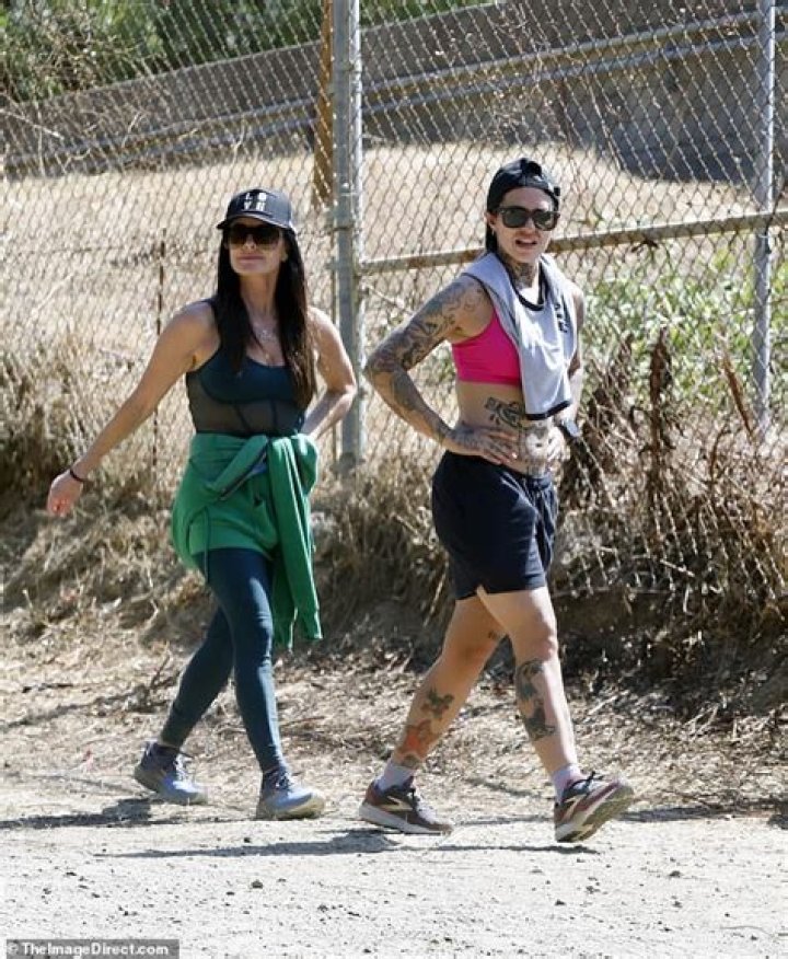 Is Morgan Wade Lesbian?