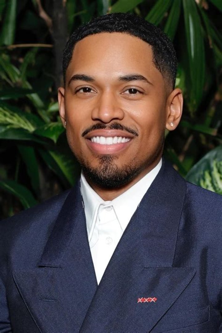 Kelvin Harrison Jr. Height